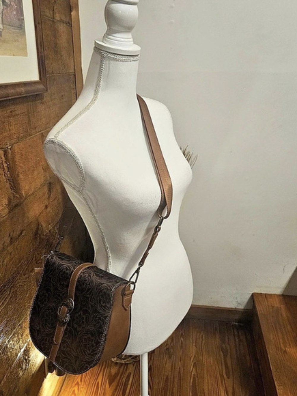Justin Floral Crossbody Bag in Brown & Black NWT - Picture 2 of 12